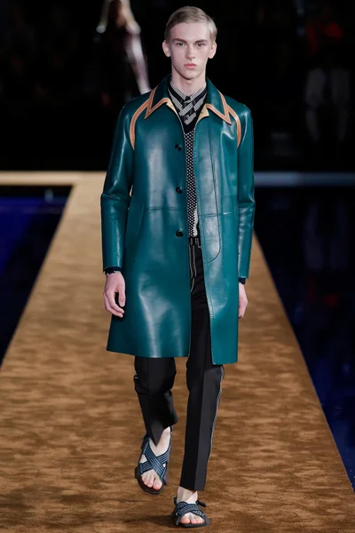 Look 31